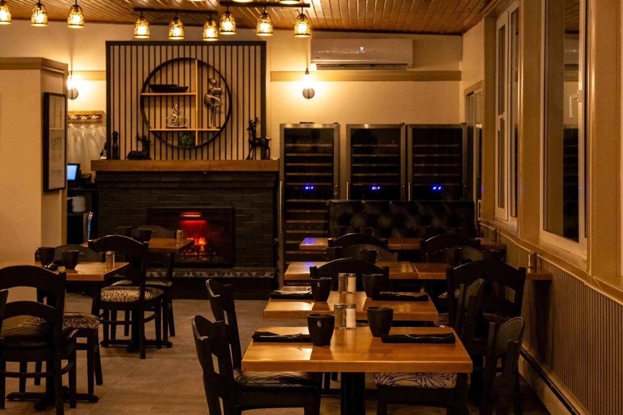 Auberge Morritt 蒙特朗布朗 外观 照片